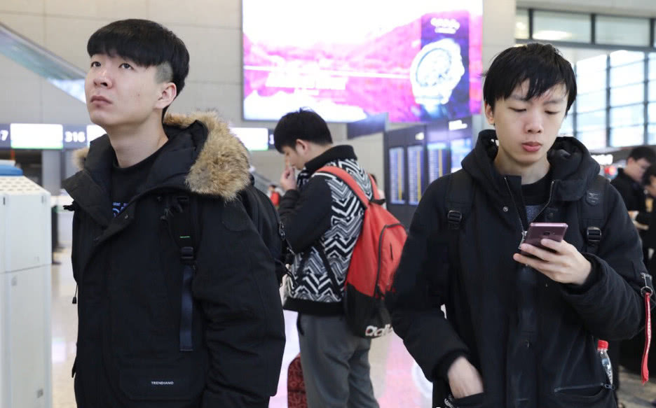 Smlz更改韩服ID致敬蔡徐坤？排位还碰巧遇到AJ