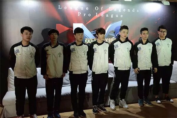 OMG赛后群访：Five没想到会Q起5个